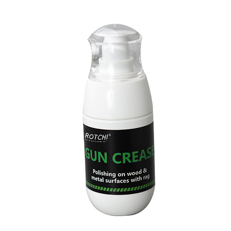 Gun Grease Aanbrengen op hout en metaal voor glans en bescherming met sproeier